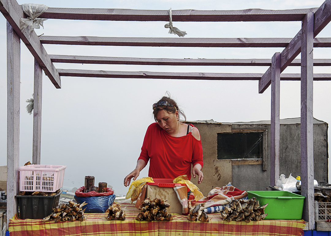 106_BaikalskFishLady6699